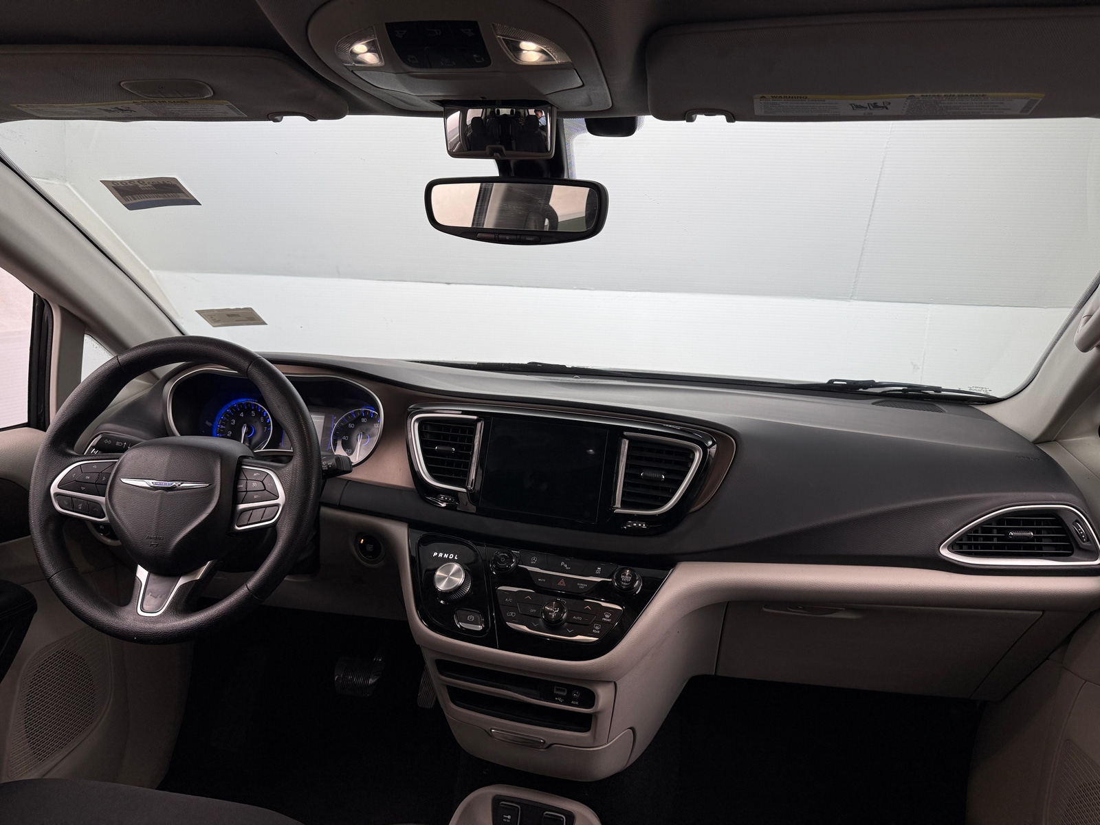 Thumbnail: 2019 Chrysler Pacifica - 3