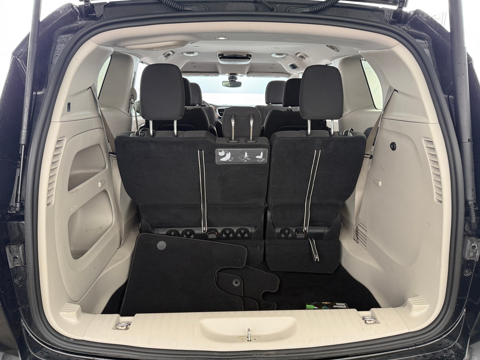 Thumbnail: 2019 Chrysler Pacifica - 7