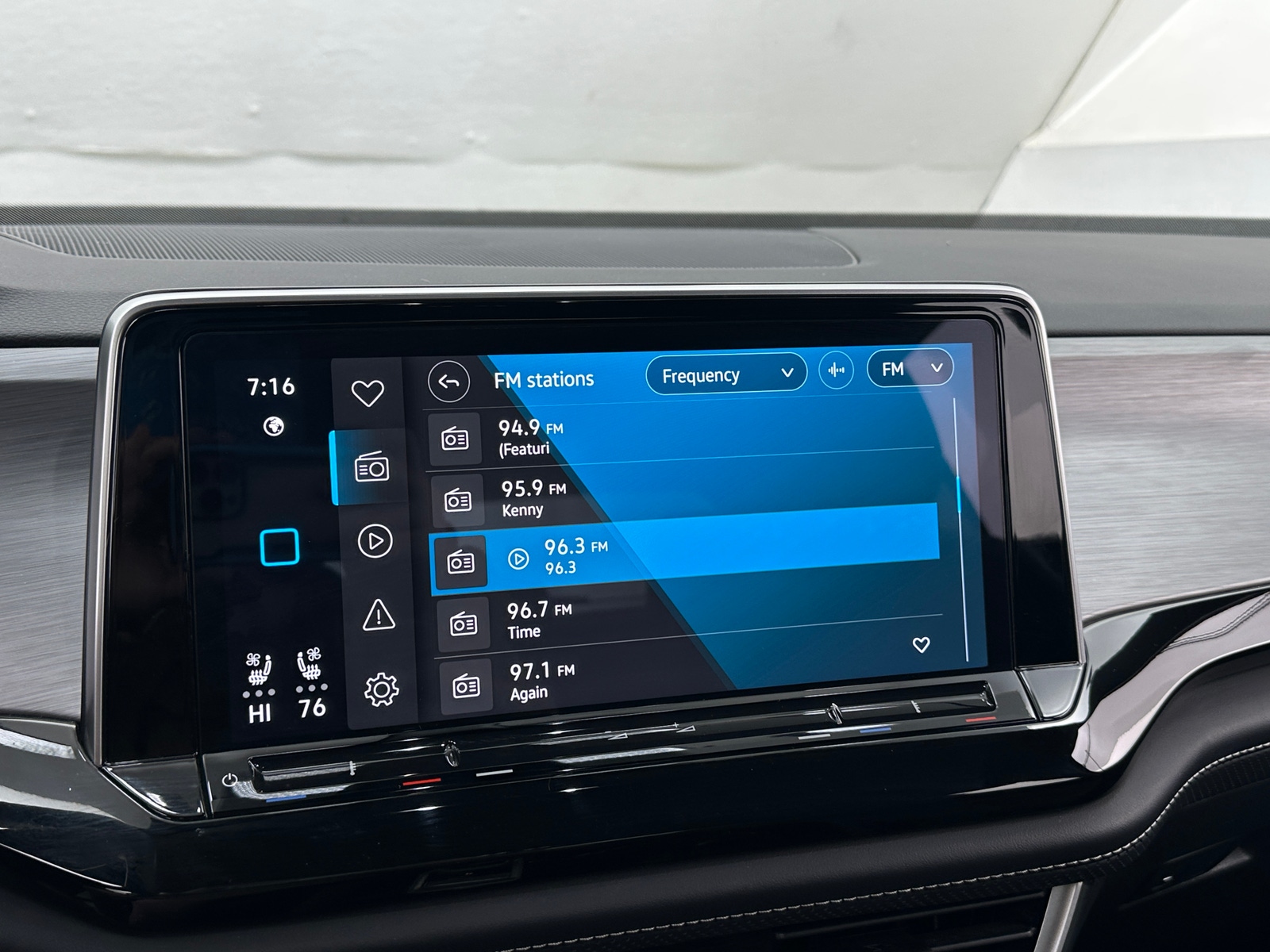 Thumbnail: 2025 Volkswagen Atlas - 3