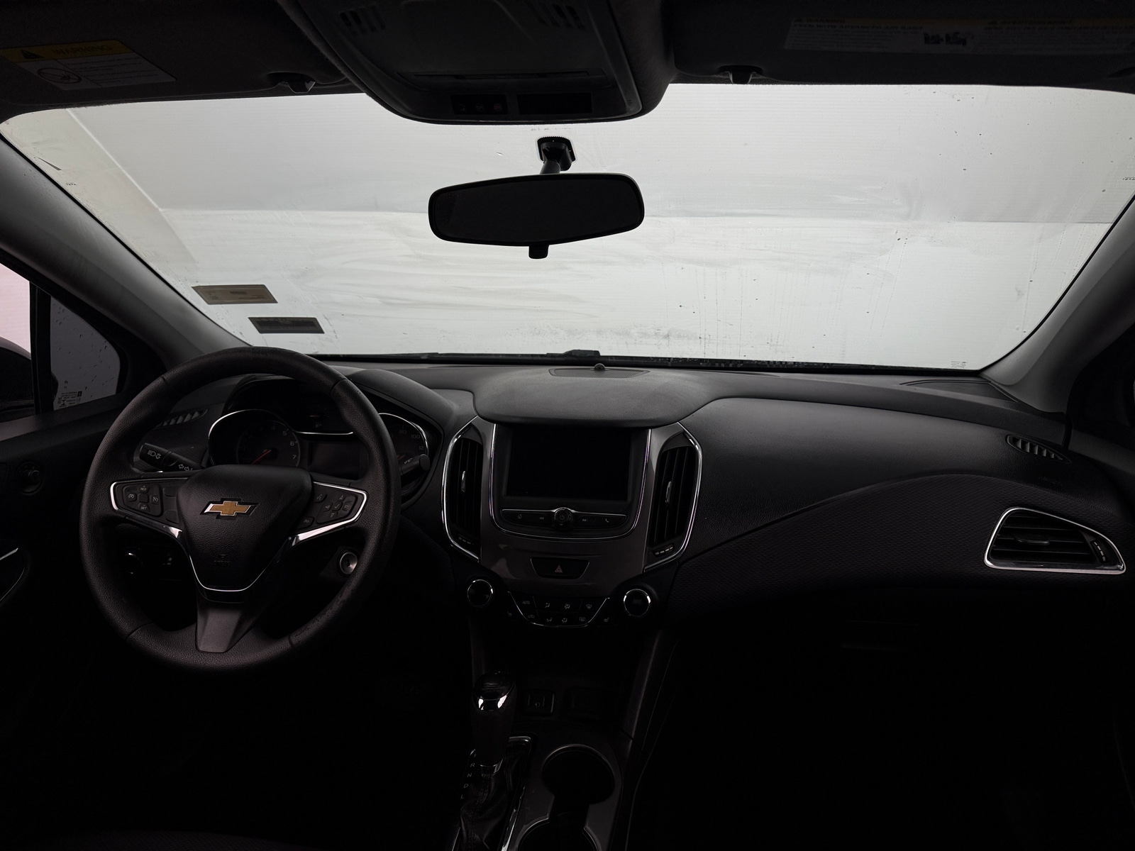 Thumbnail: 2019 Chevrolet Cruze - 3