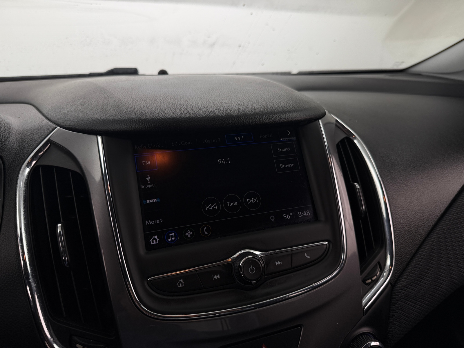 Thumbnail: 2019 Chevrolet Cruze - 4