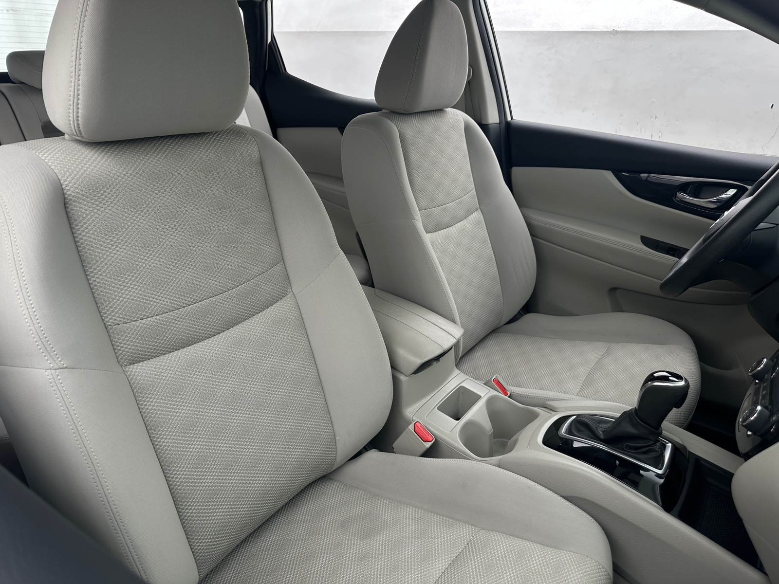 Thumbnail: 2018 Nissan Rogue Sport - 2