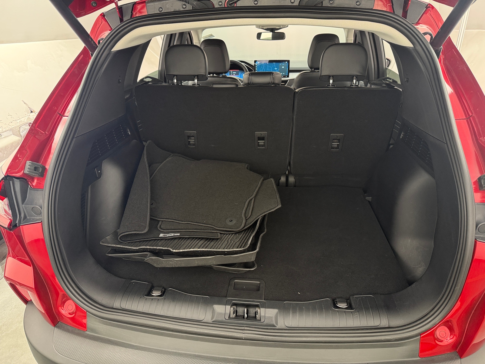 Thumbnail: 2023 Ford Escape - 6