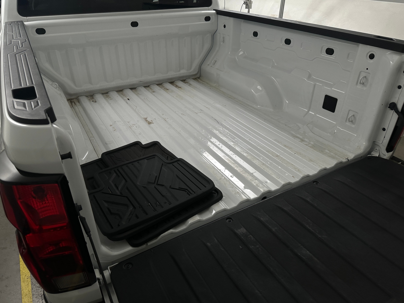 Thumbnail: 2024 Chevrolet Colorado - 7