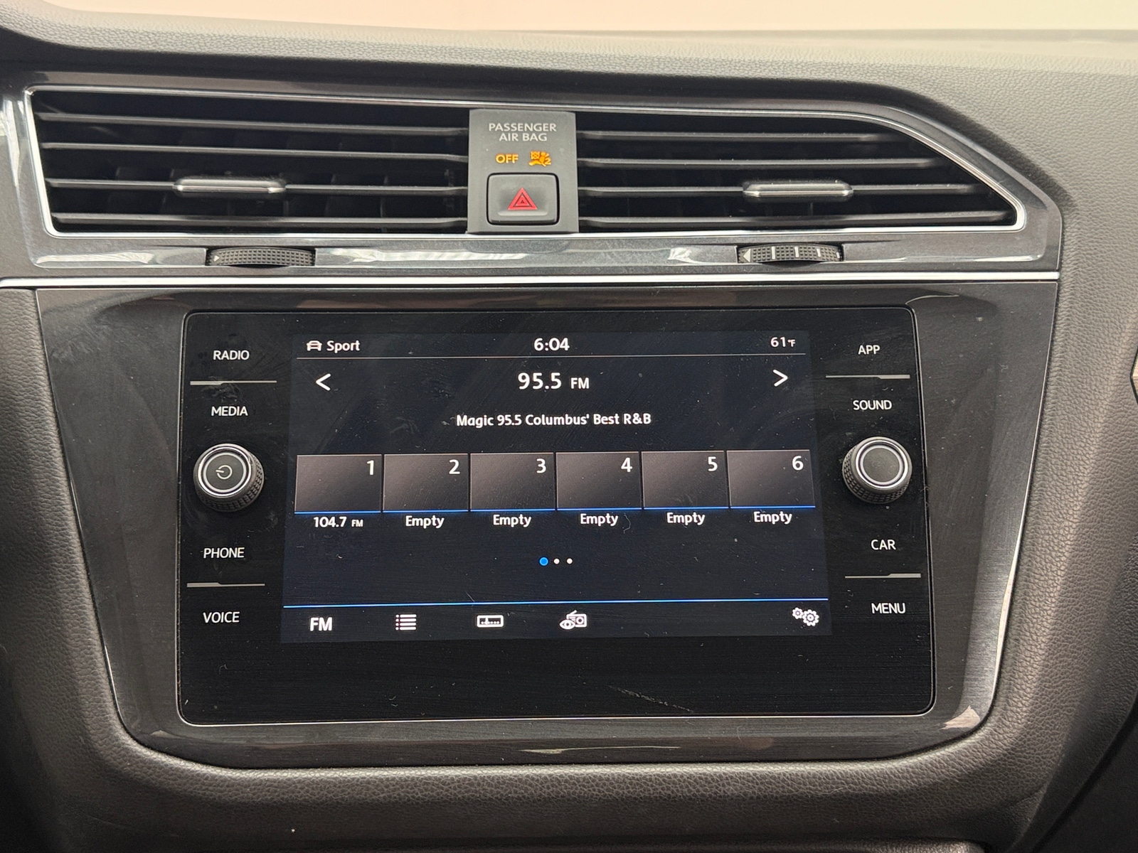 Thumbnail: 2019 Volkswagen Tiguan - 3