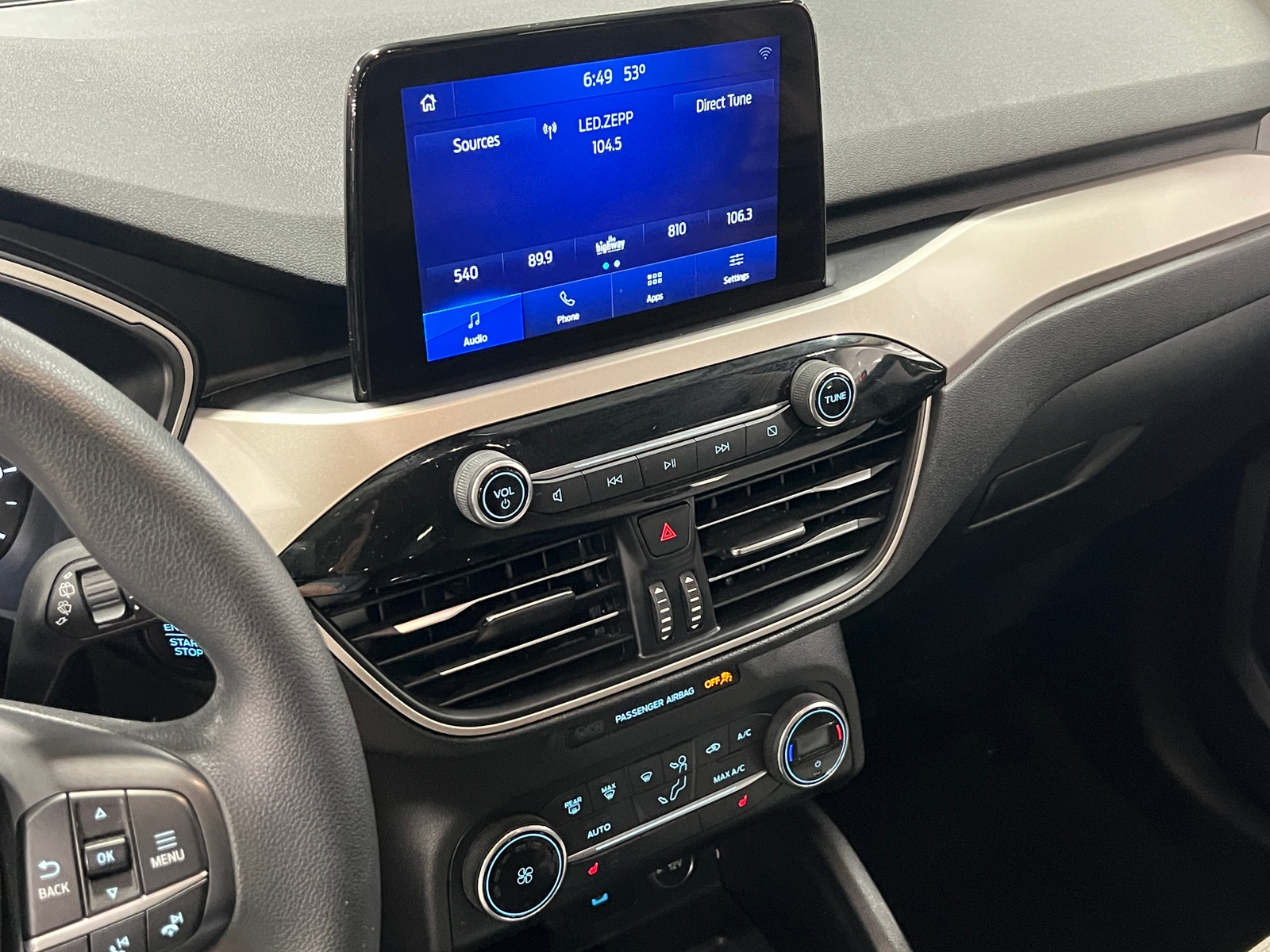 Thumbnail: 2020 Ford Escape - 4