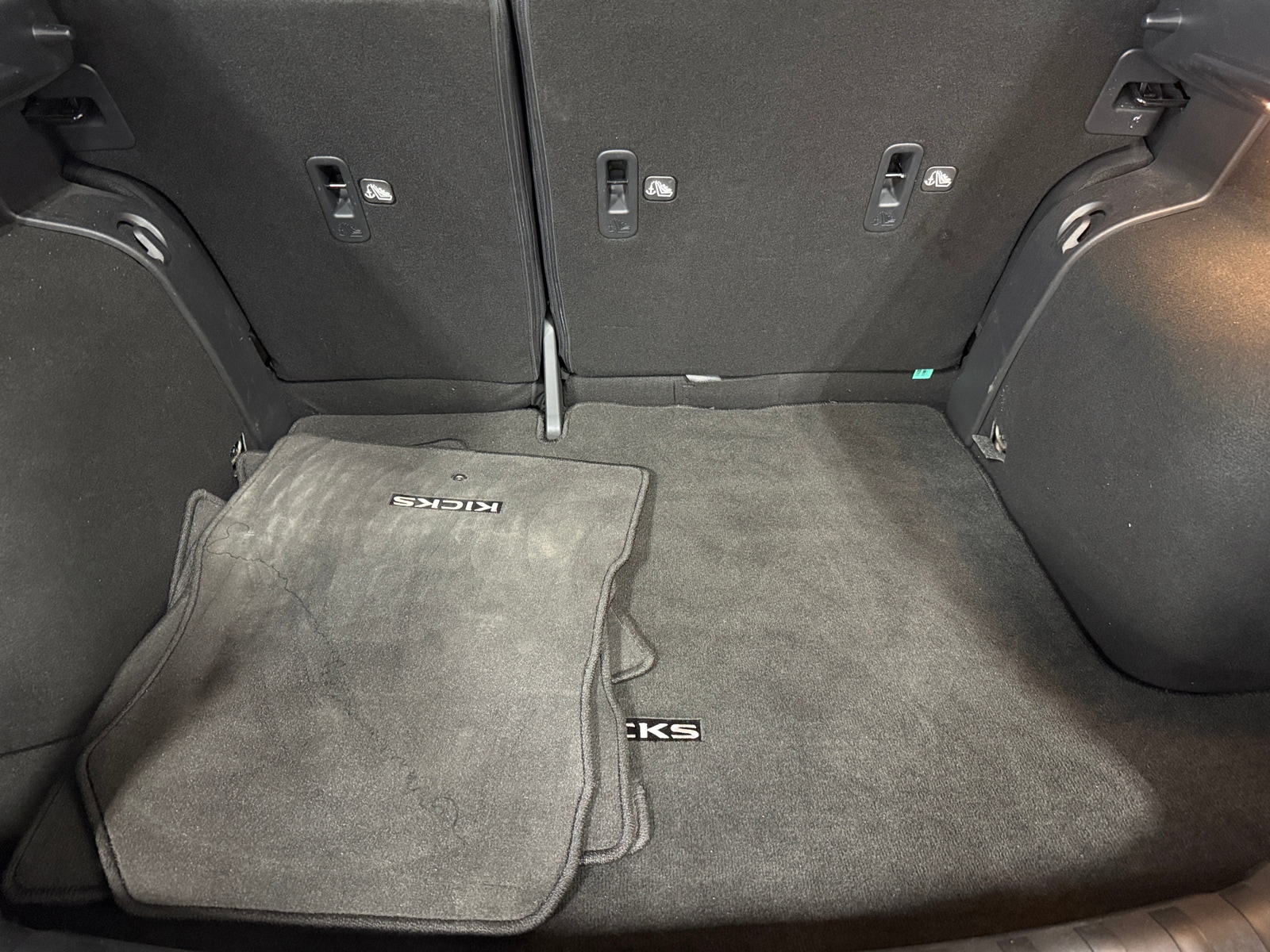 Thumbnail: 2023 Nissan Kicks - 7