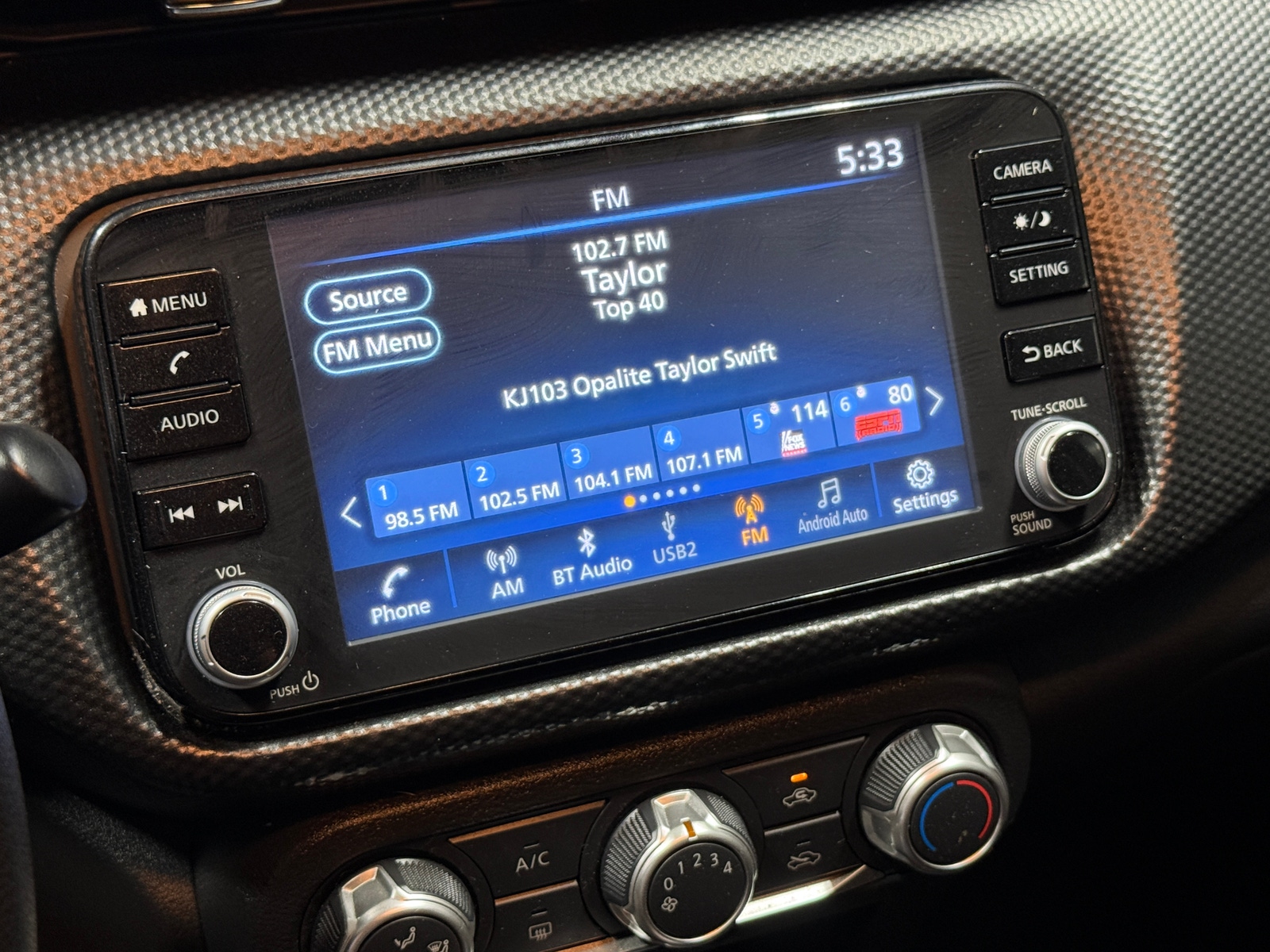 Thumbnail: 2023 Nissan Kicks - 4