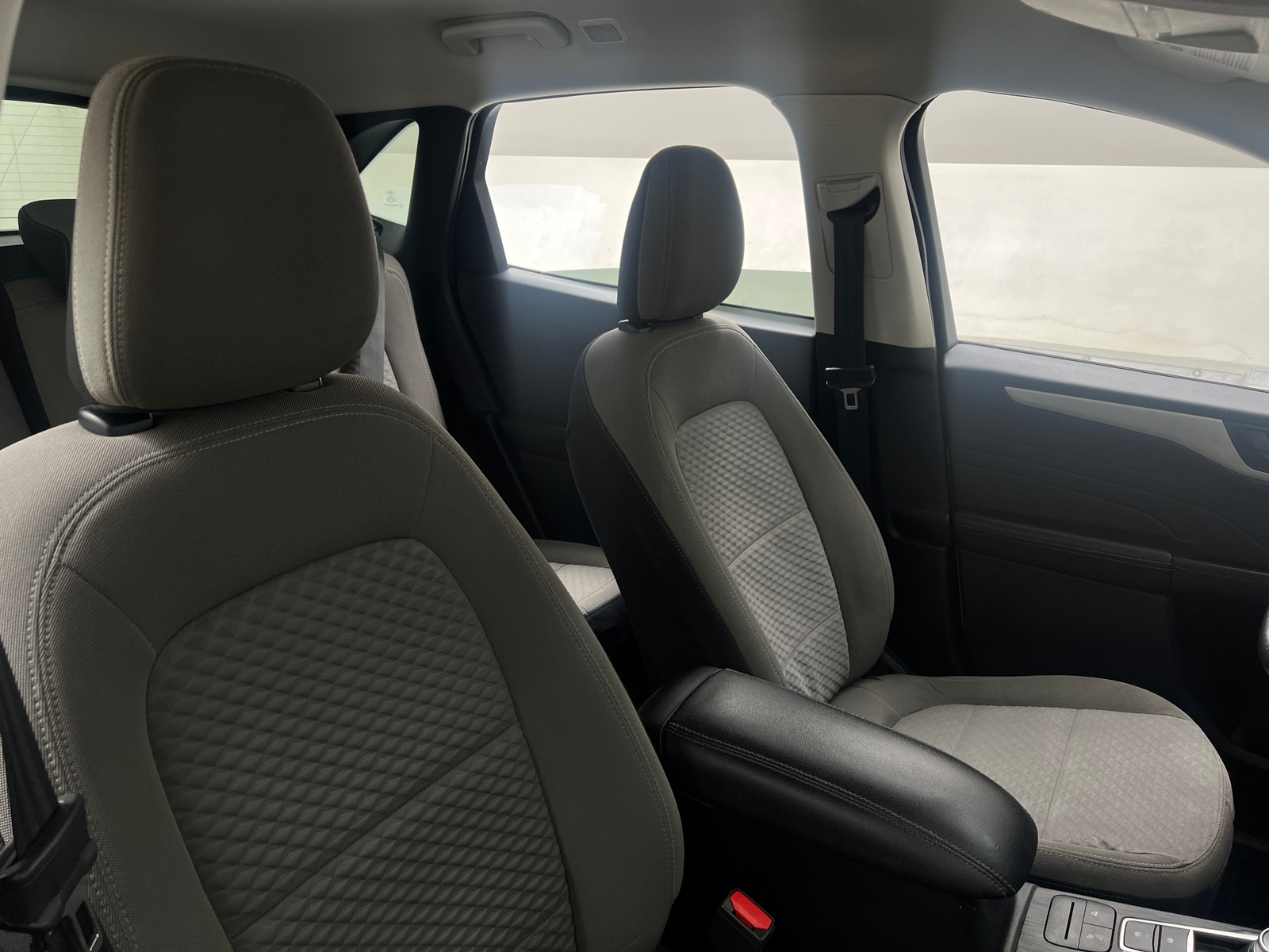 Thumbnail: 2022 Ford Escape - 2