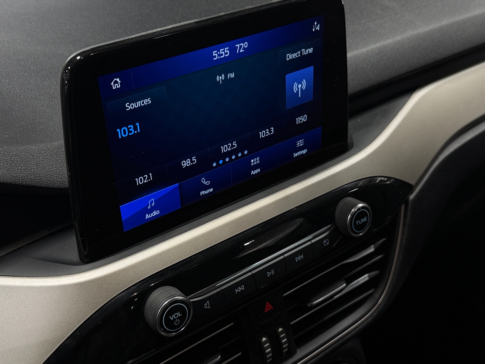 Thumbnail: 2022 Ford Escape - 4