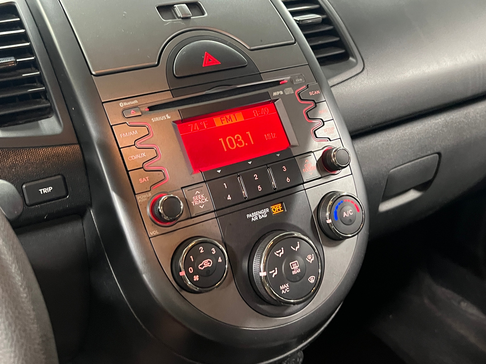 Thumbnail: 2011 Kia Soul - 4