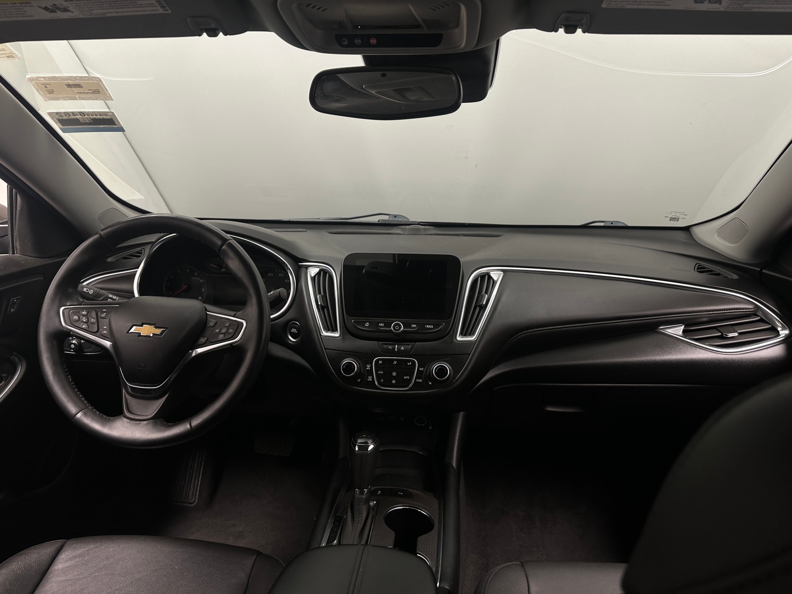 Thumbnail: 2020 Chevrolet Malibu - 3