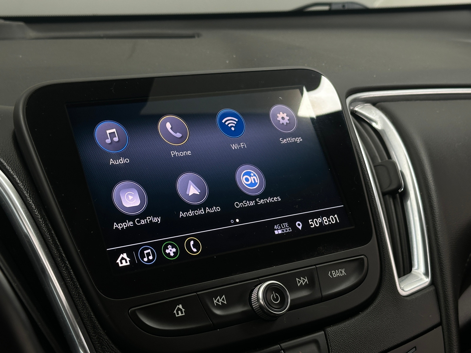 Thumbnail: 2020 Chevrolet Malibu - 4