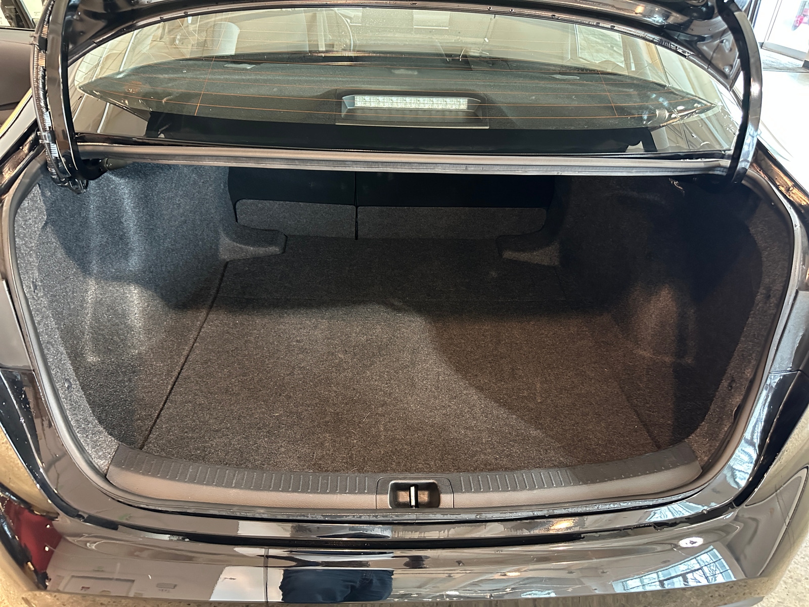 Thumbnail: 2025 Toyota Corolla - 6