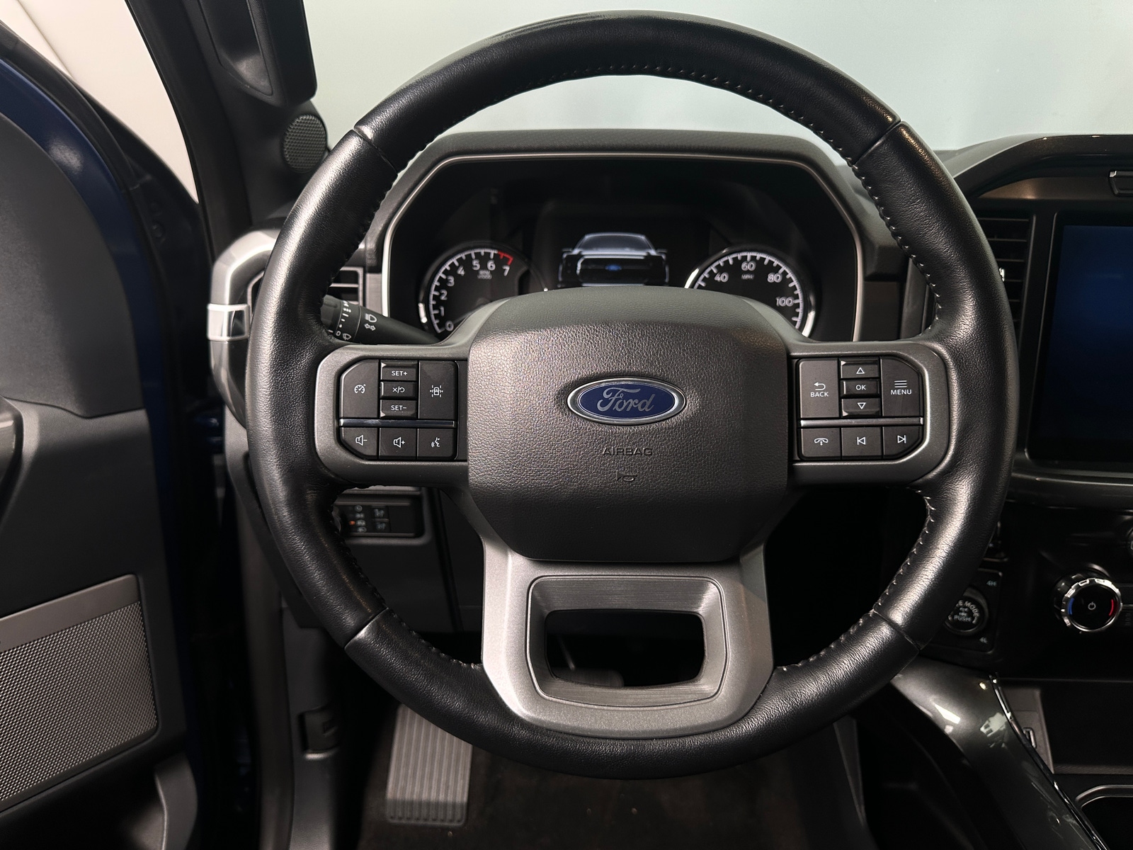 Thumbnail: 2022 Ford Econoline - 5