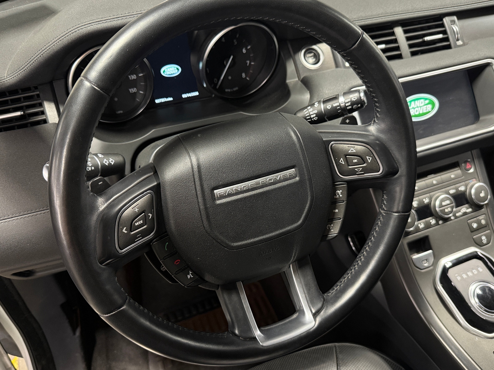 Thumbnail: 2019 Land Rover Range Rover Evoque - 4