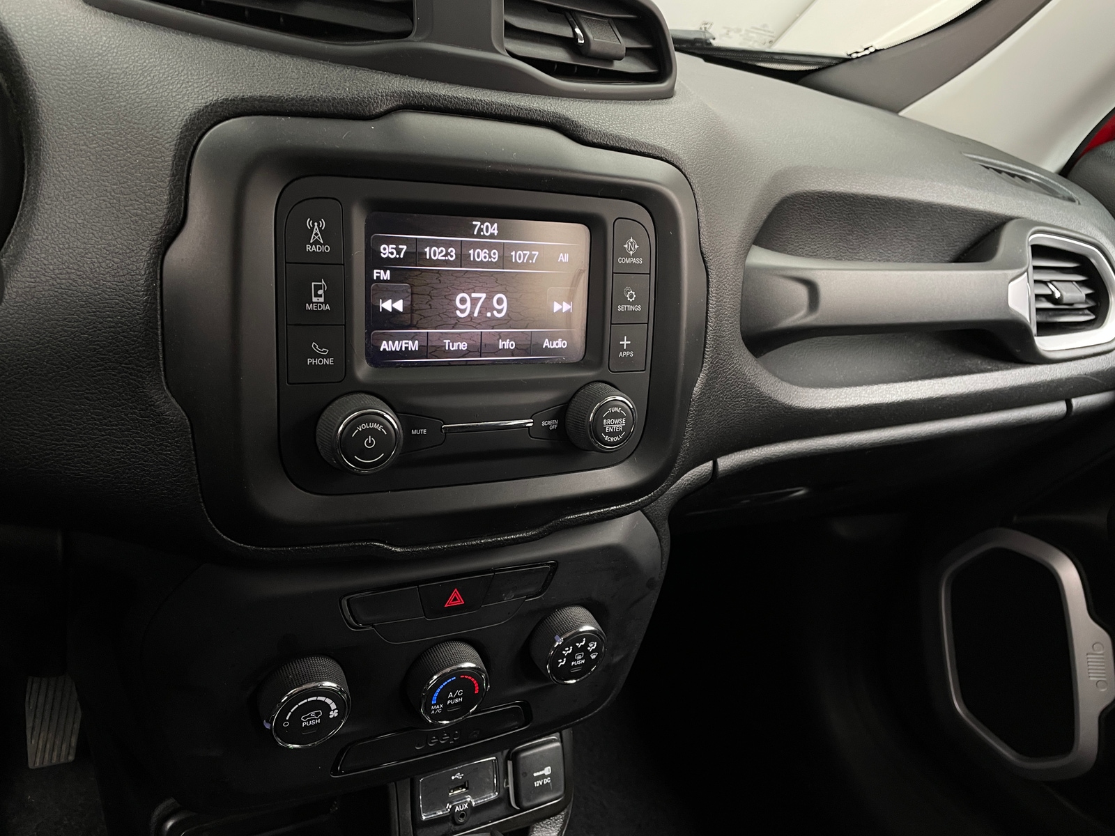 Thumbnail: 2020 Jeep Renegade - 4