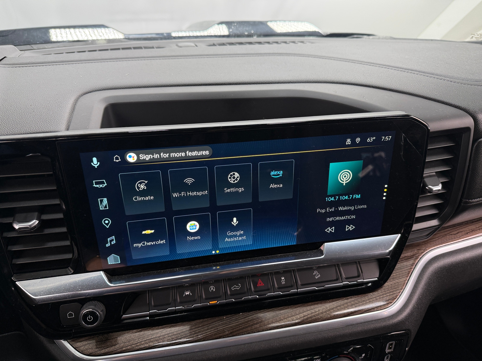 Thumbnail: 2025 Chevrolet Silverado 1500 - 4