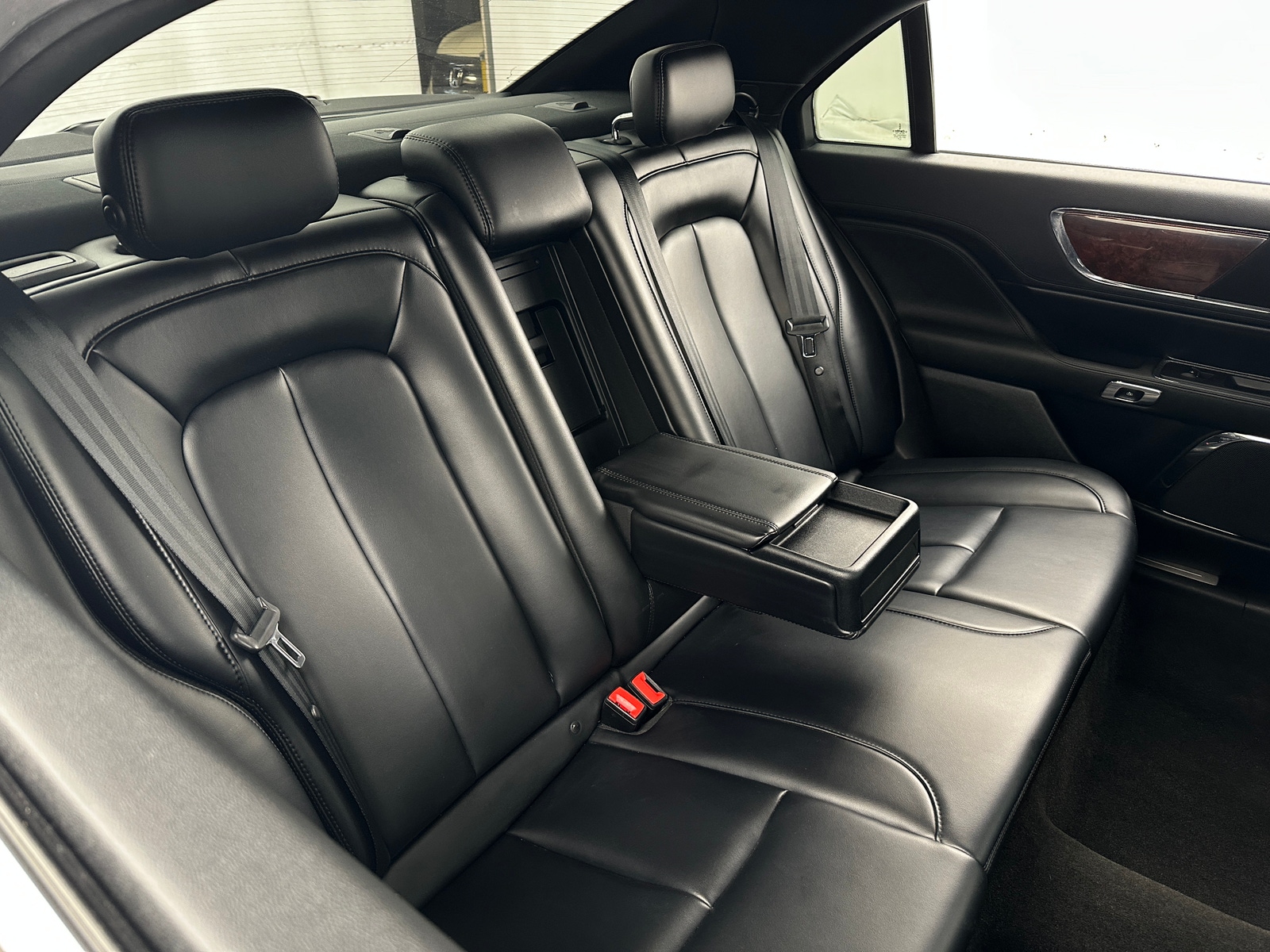 Thumbnail: 2020 Lincoln Continental - 5