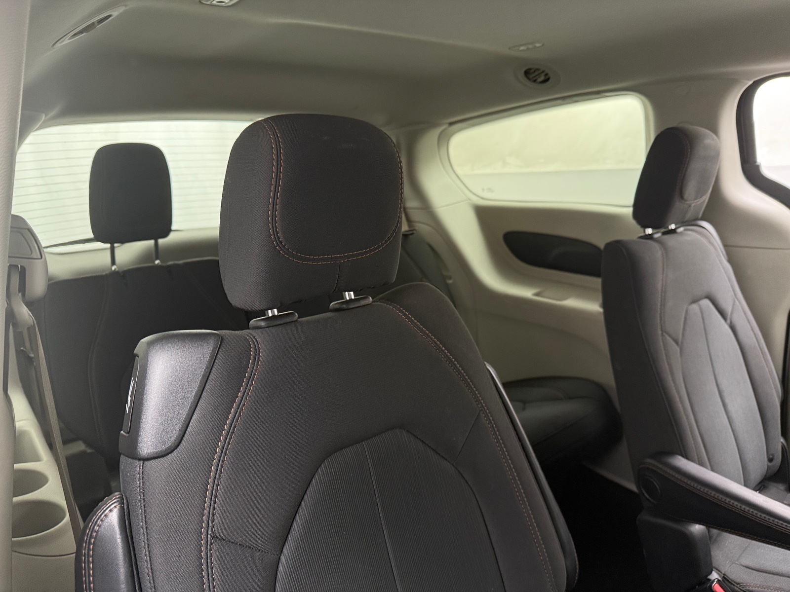 Thumbnail: 2019 Chrysler Pacifica - 6