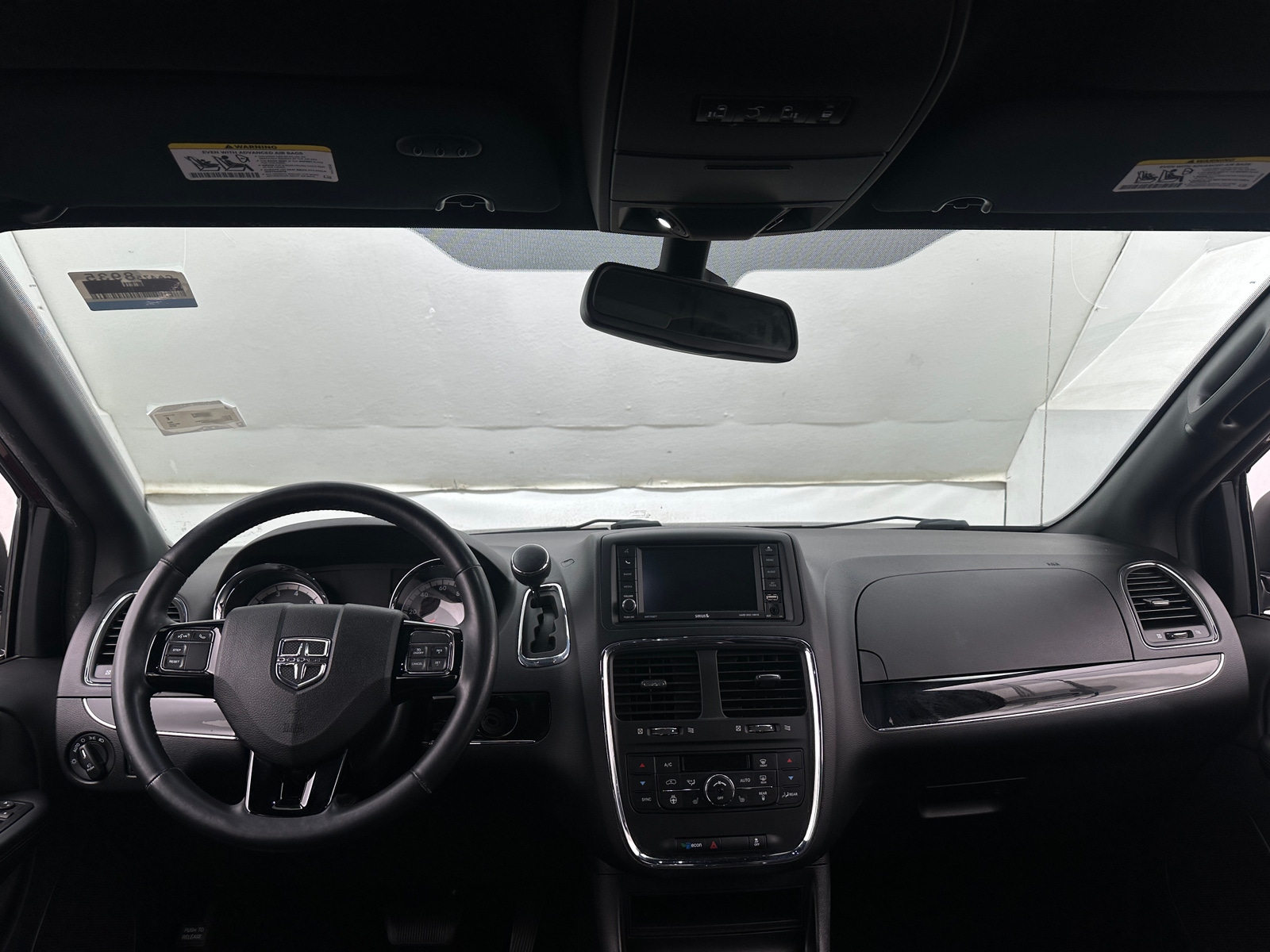 Thumbnail: 2019 Dodge Grand Caravan - 2