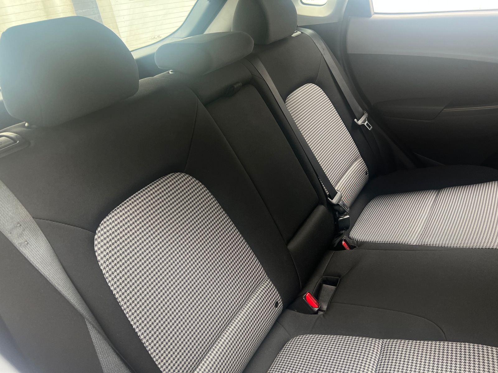 Thumbnail: 2021 Hyundai Kona - 6