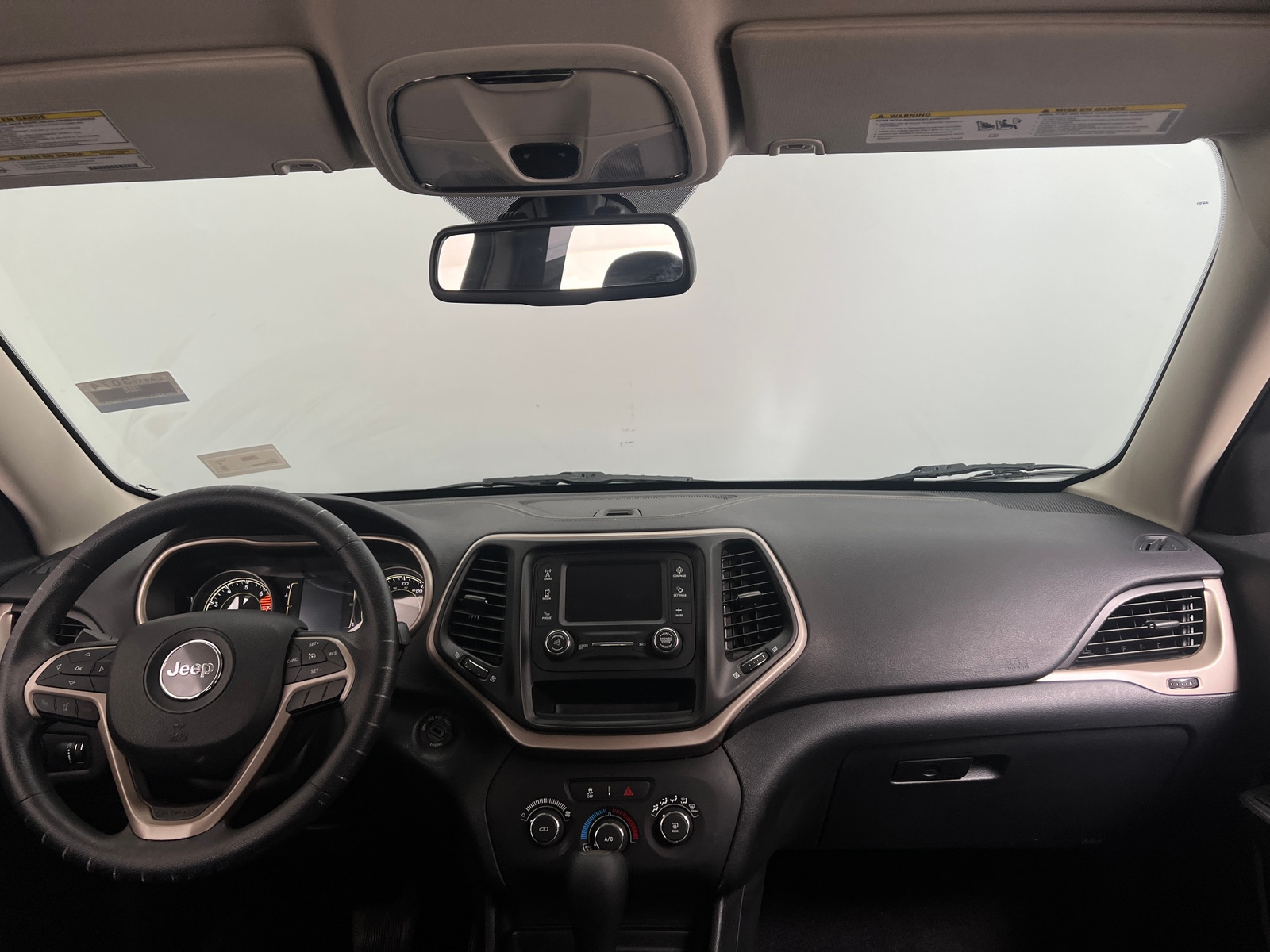 Thumbnail: 2016 Jeep Cherokee - 3