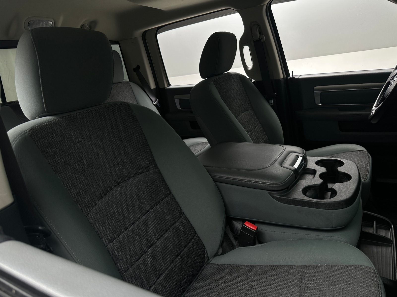 Thumbnail: 2019 RAM 1500 Classic - 2