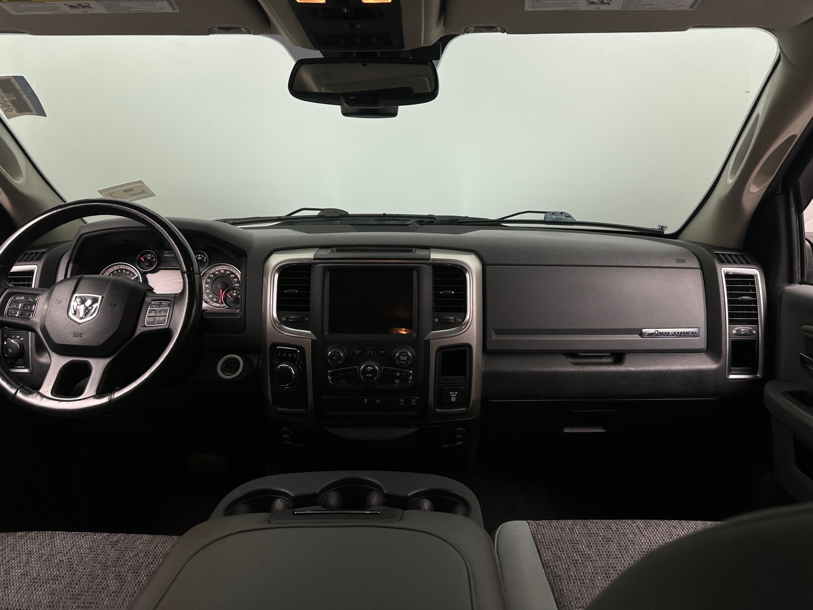 Thumbnail: 2019 RAM 1500 Classic - 3