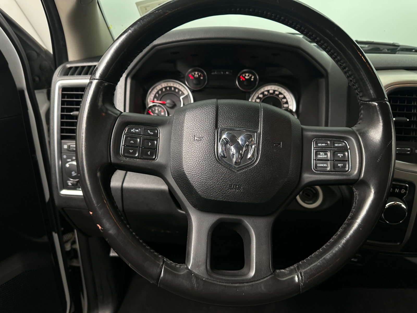 Thumbnail: 2019 RAM 1500 Classic - 5