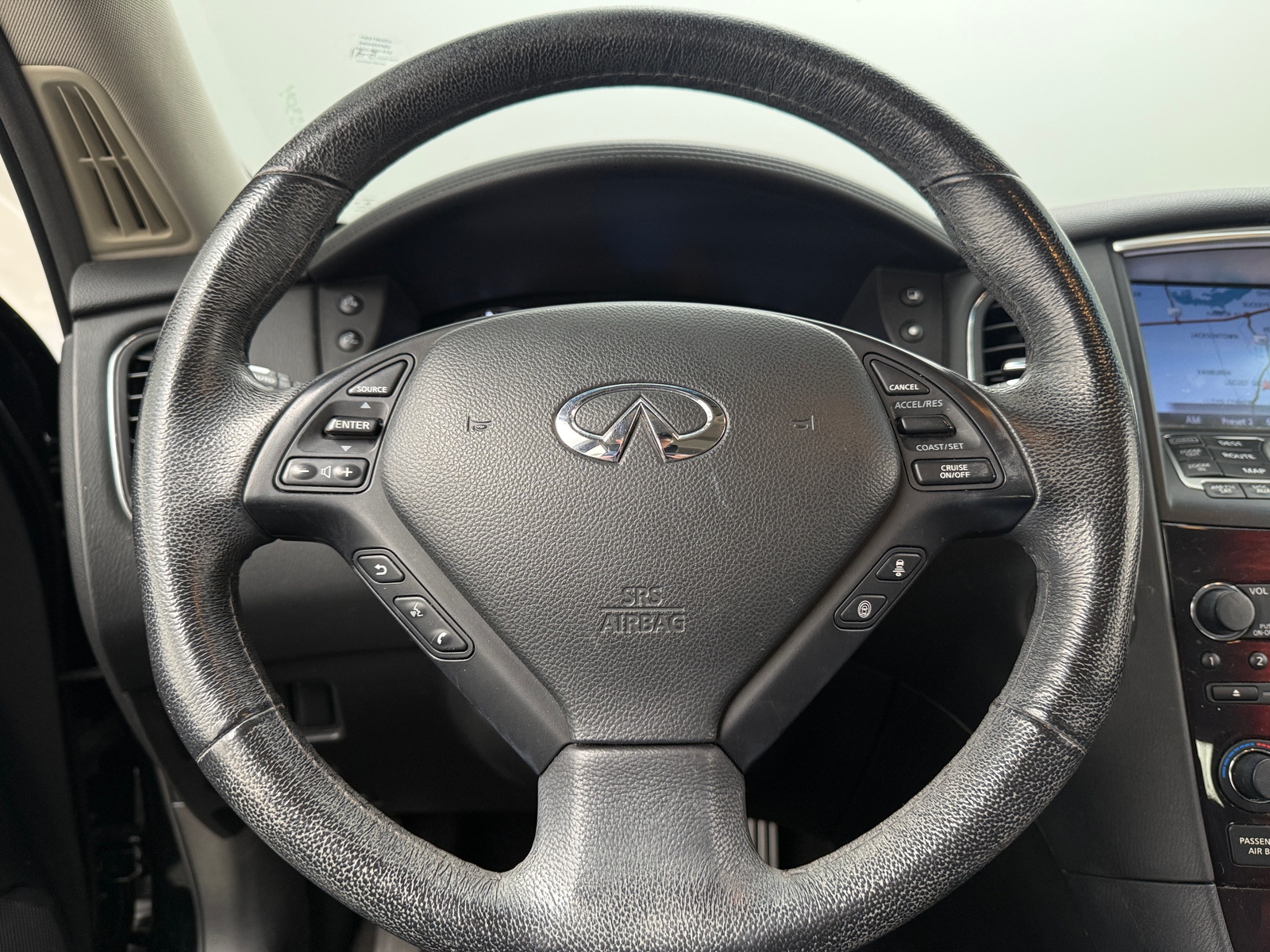 Thumbnail: 2017 INFINITI QX50 - 4