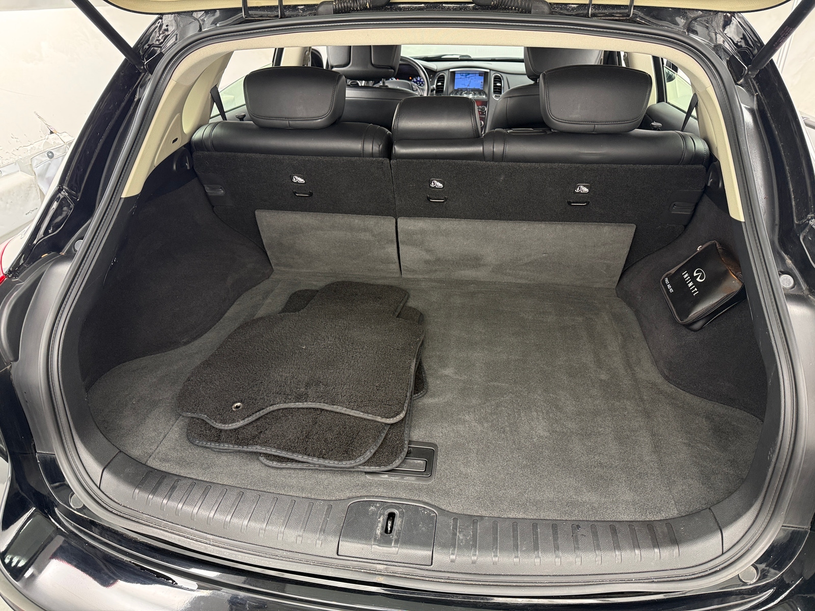 Thumbnail: 2017 INFINITI QX50 - 6