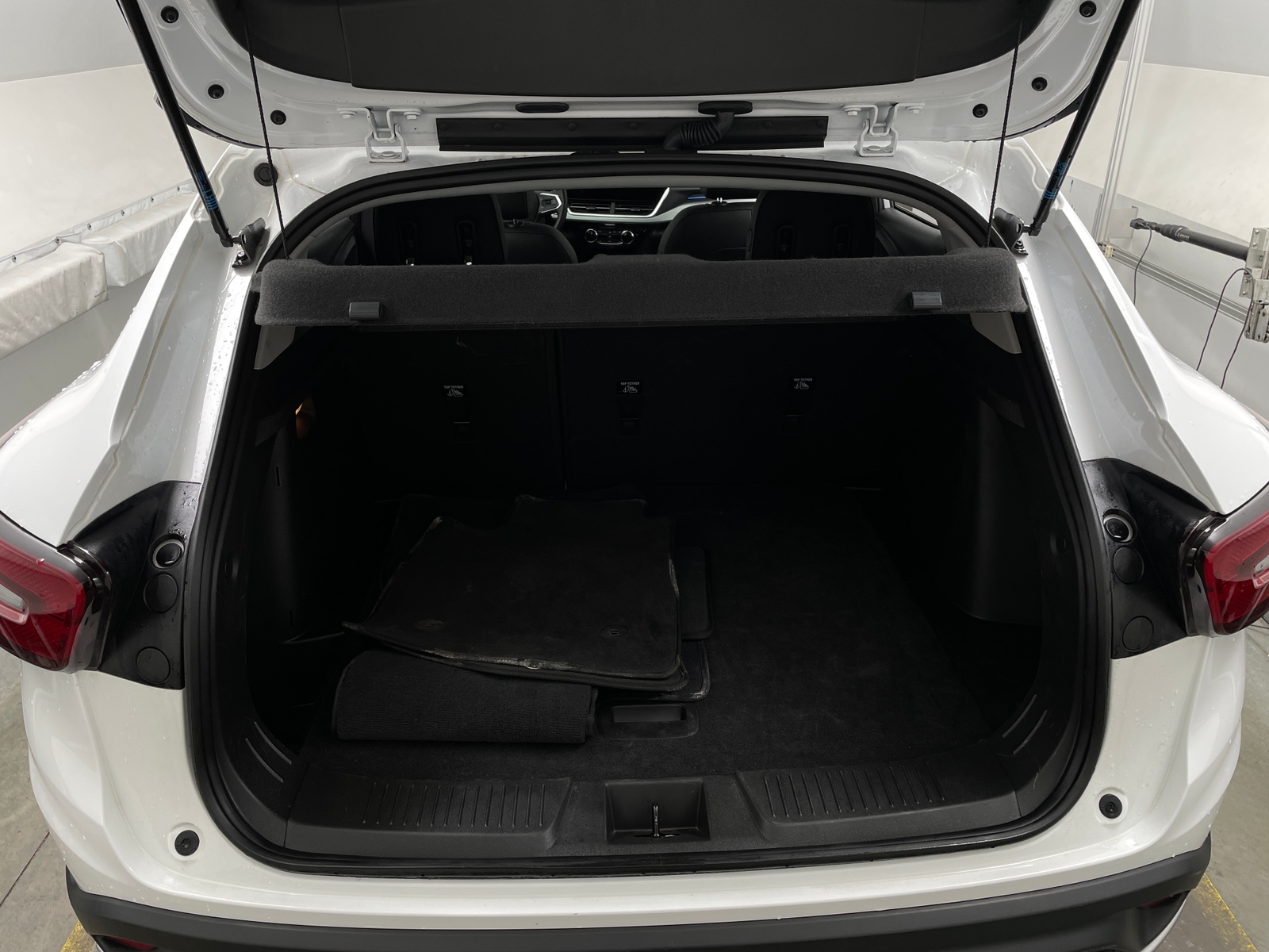 Thumbnail: 2025 Chevrolet Trax - 7