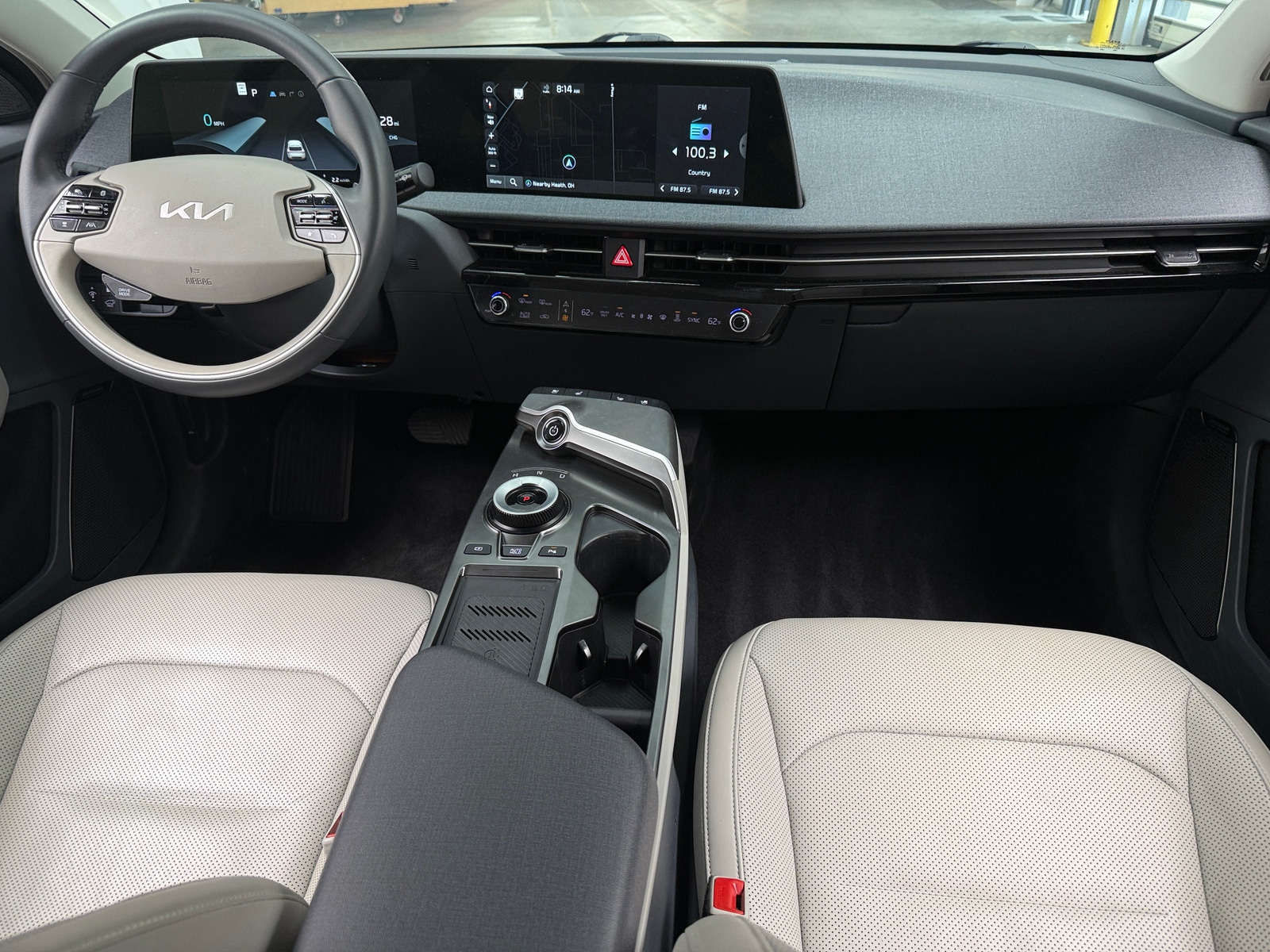 Thumbnail: 2022 Kia EV6 - 2