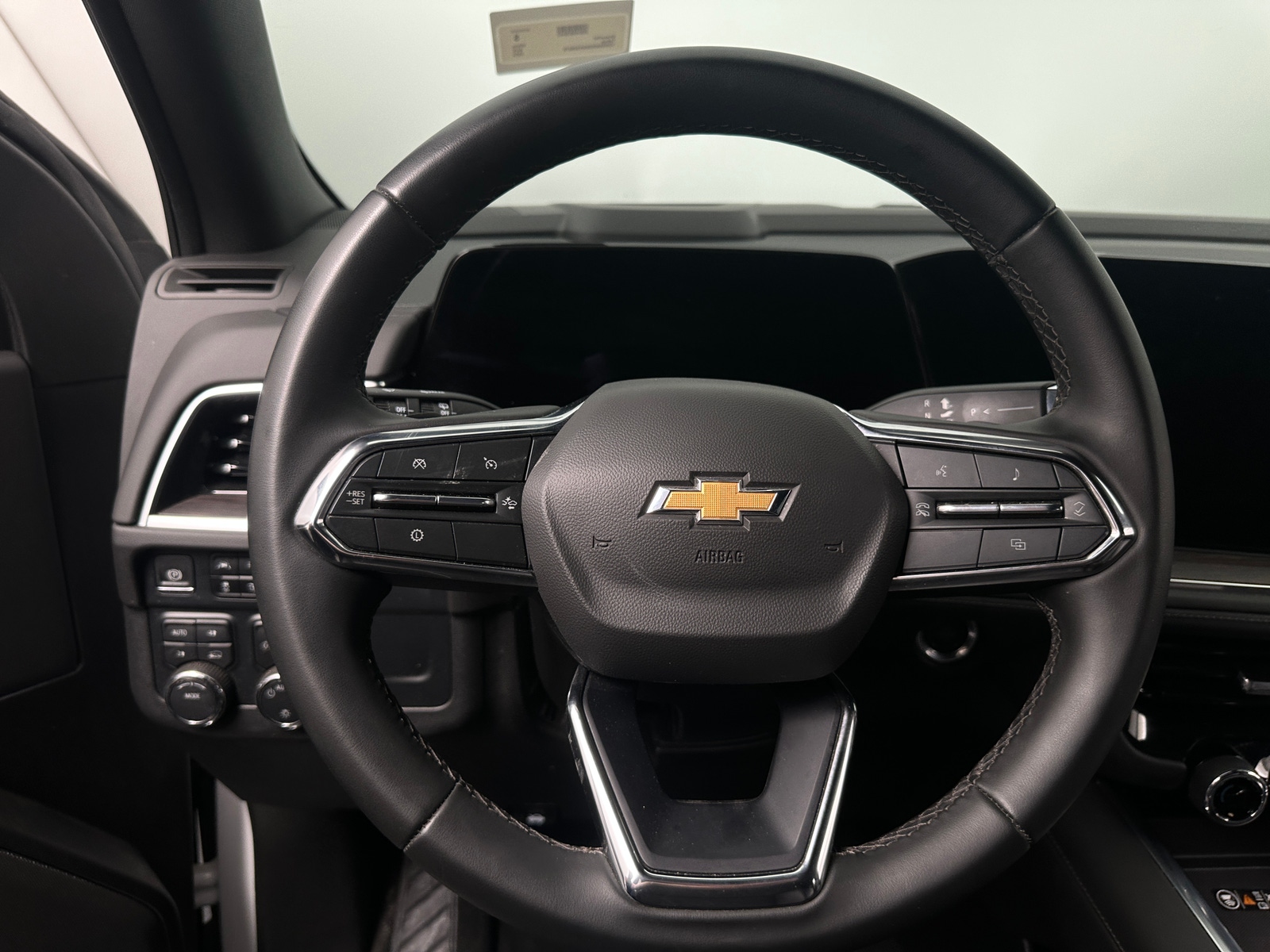 Thumbnail: 2025 Chevrolet Tahoe - 4