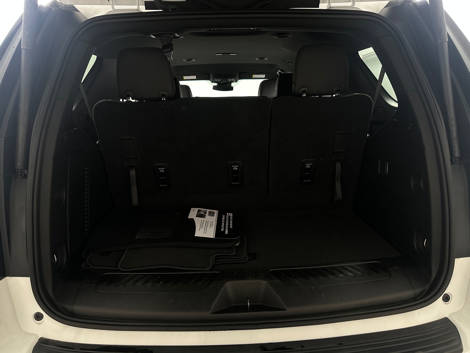 Thumbnail: 2025 Chevrolet Tahoe - 6