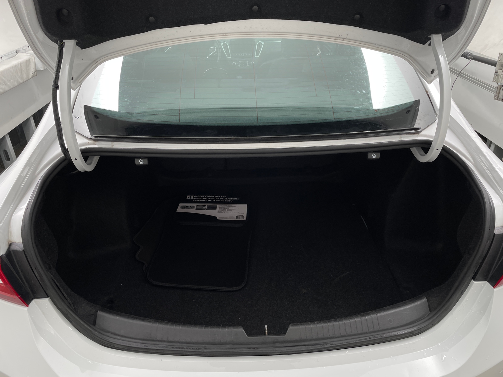 Thumbnail: 2024 Chevrolet Malibu - 7