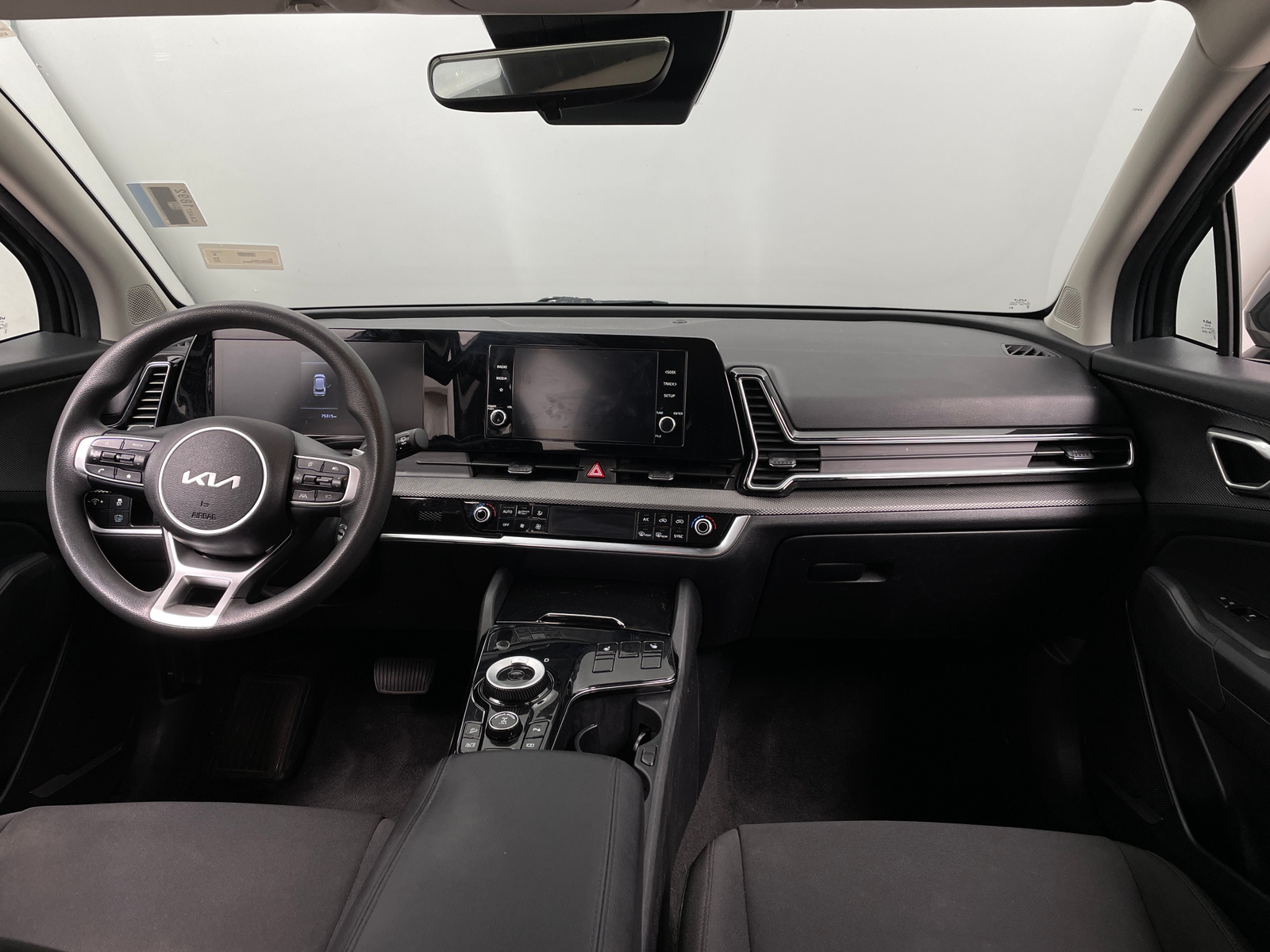 Thumbnail: 2023 Kia Sportage - 3