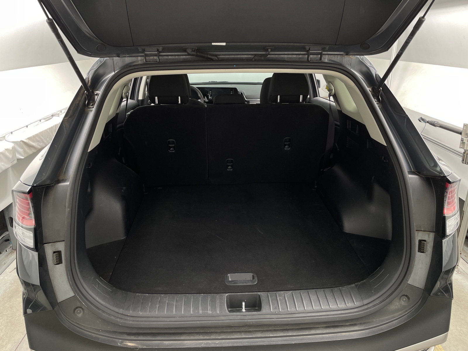 Thumbnail: 2023 Kia Sportage - 7