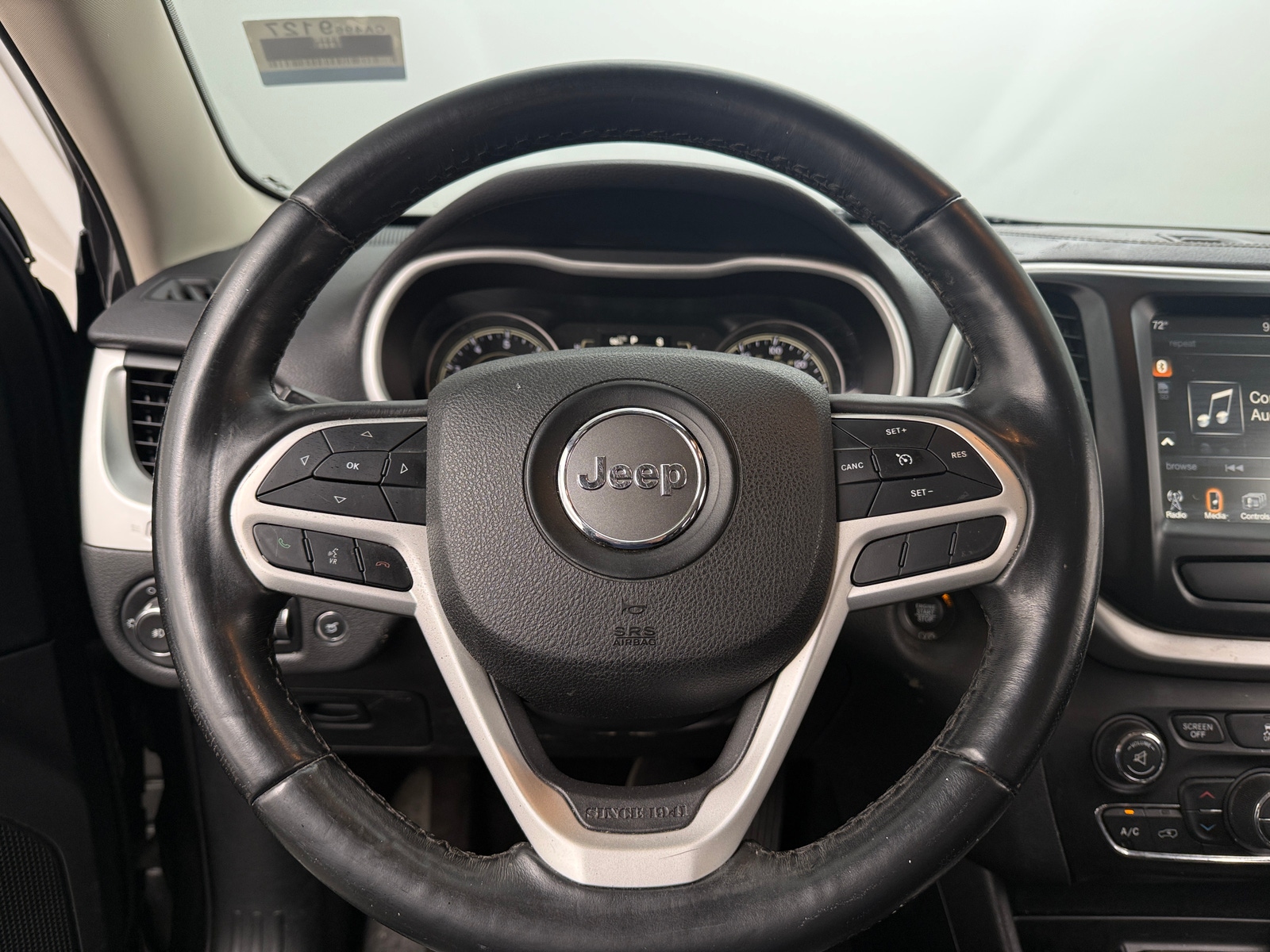 Thumbnail: 2018 Jeep Cherokee - 5