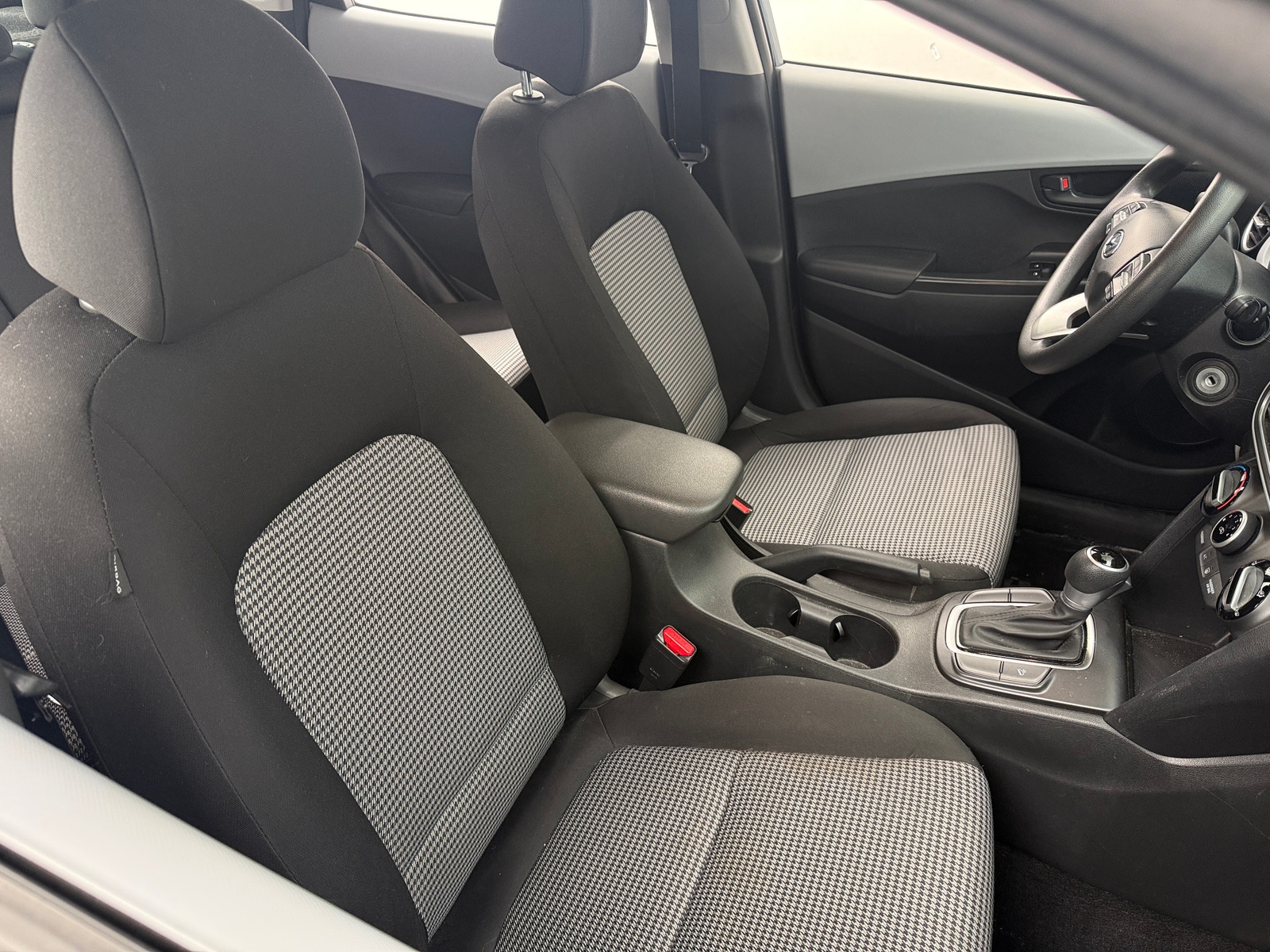 Thumbnail: 2020 Hyundai Kona - 2