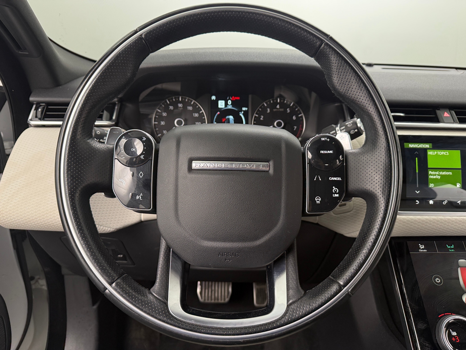 Thumbnail: 2020 Land Rover Range Rover Velar - 4