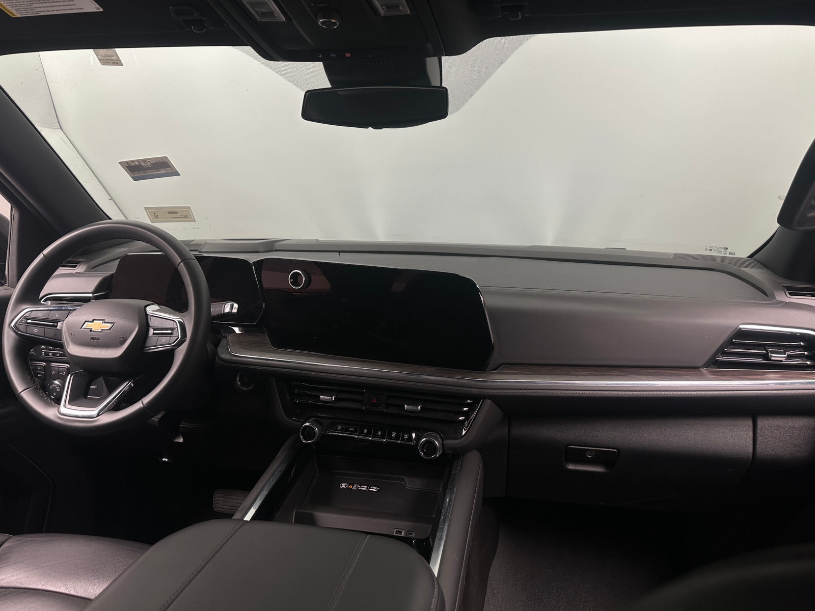 Thumbnail: 2025 Chevrolet Tahoe - 2