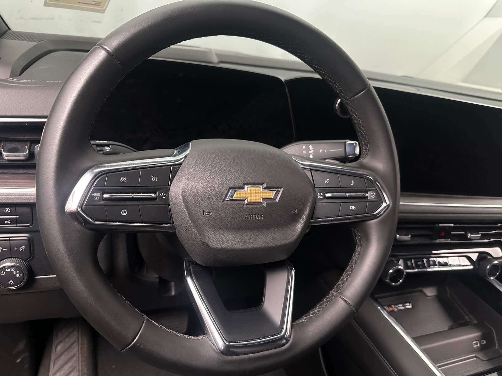 Thumbnail: 2025 Chevrolet Tahoe - 4