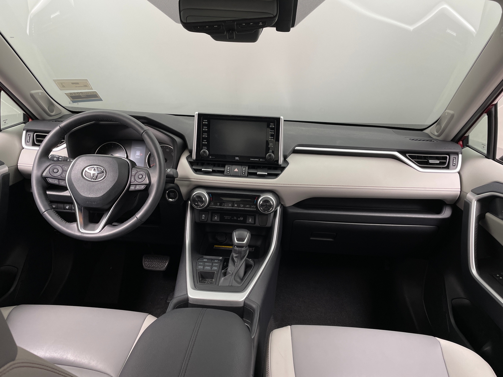 Thumbnail: 2019 Toyota RAV4 - 2