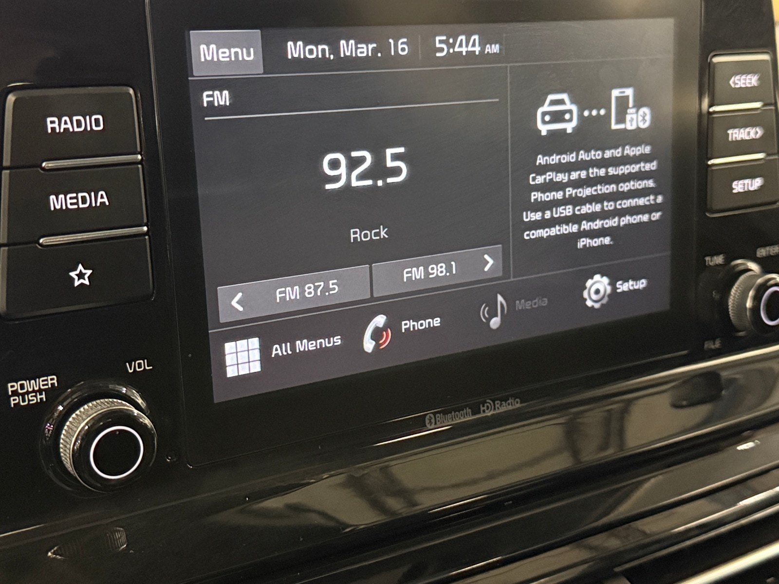 Thumbnail: 2021 Kia Seltos - 3