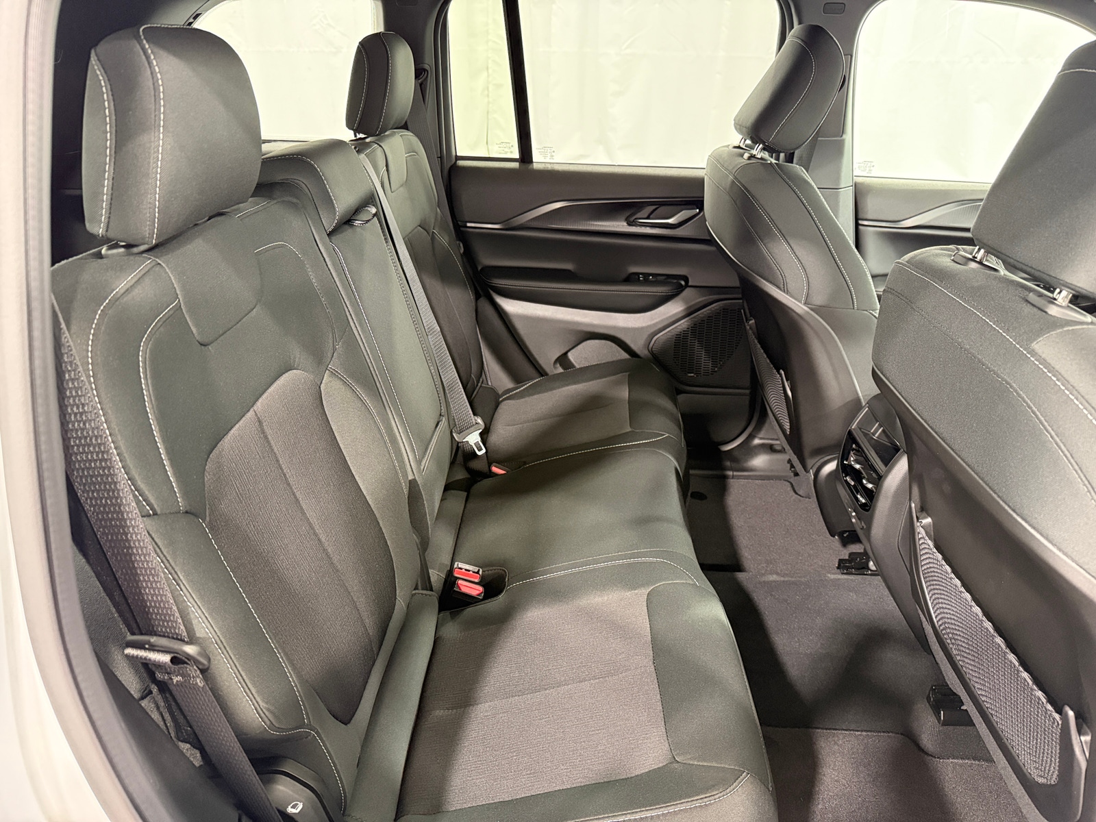 Thumbnail: 2026 Jeep Grand Cherokee - 6