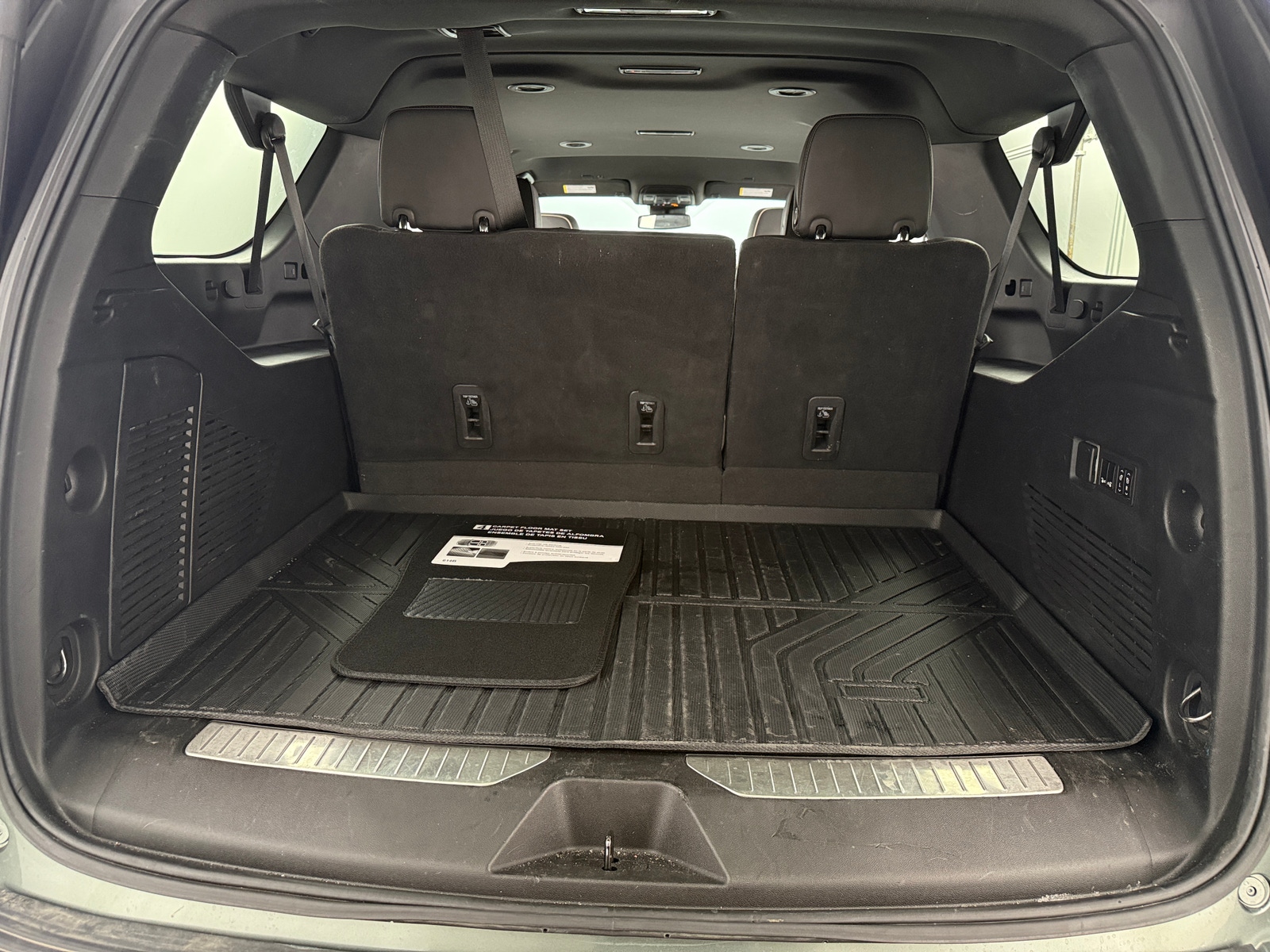 Thumbnail: 2023 Chevrolet Suburban - 6