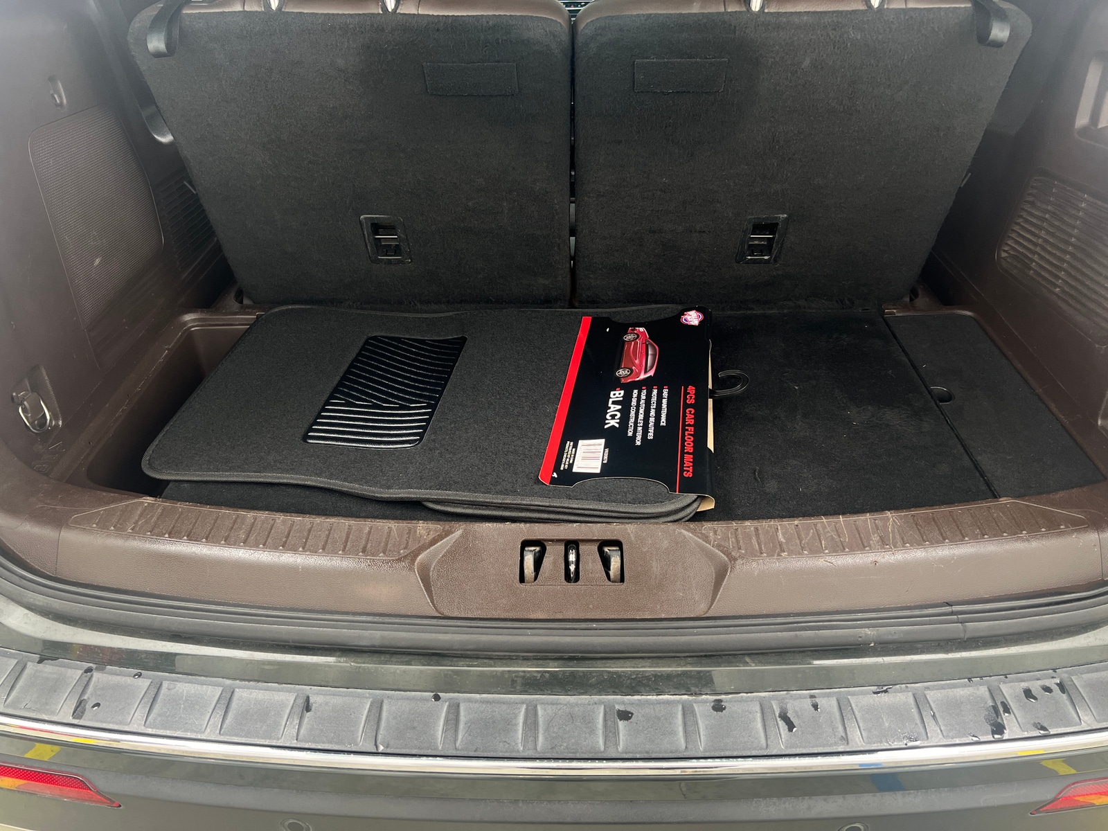 Thumbnail: 2022 Ford Explorer - 6