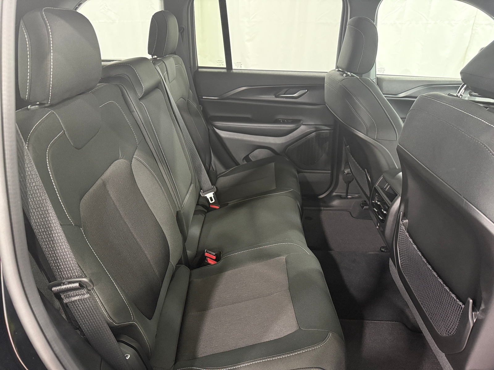 Thumbnail: 2026 Jeep Grand Cherokee - 6